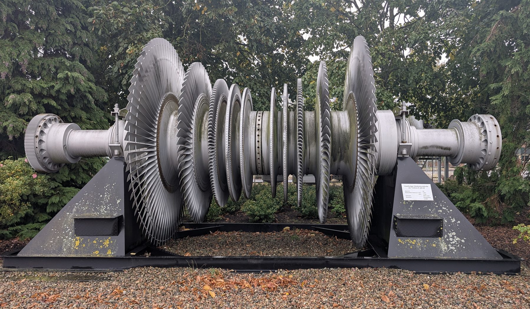 Low pressure turbine rotor on industrial display